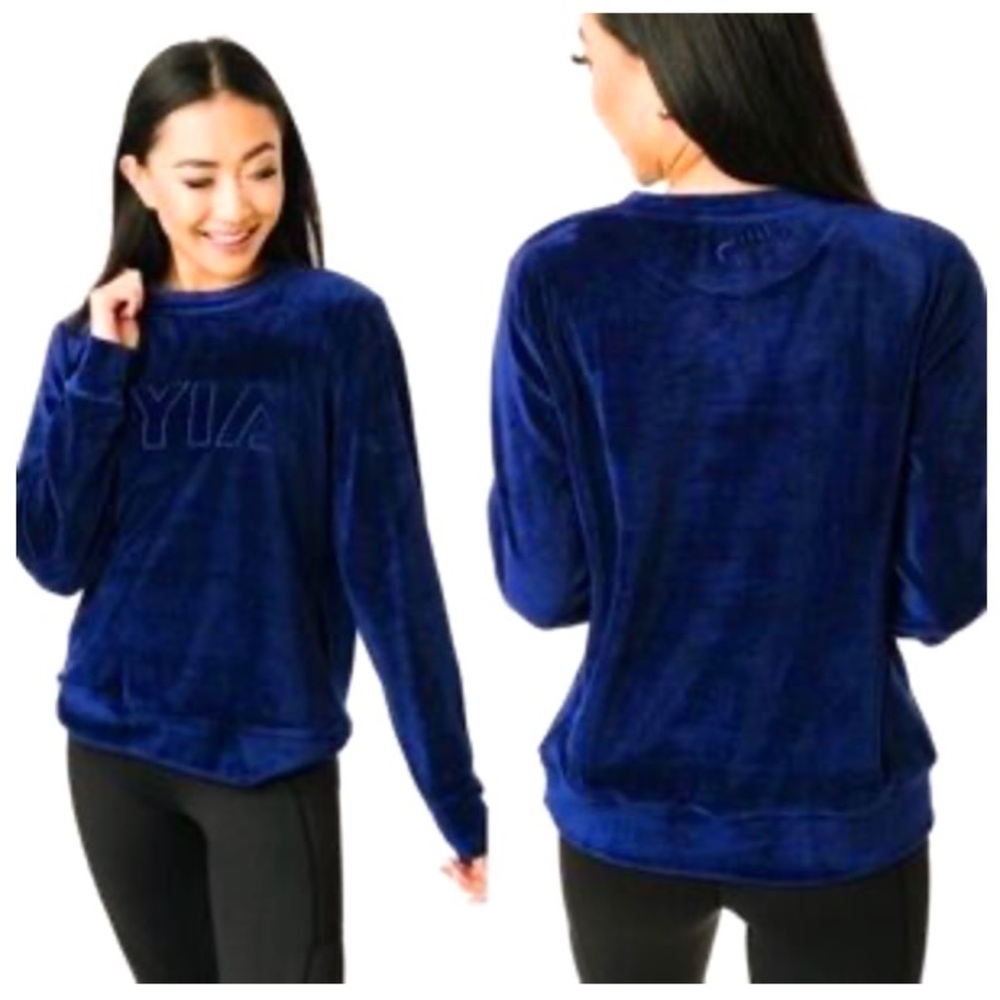 Zyia blue velvet crewneck sweater